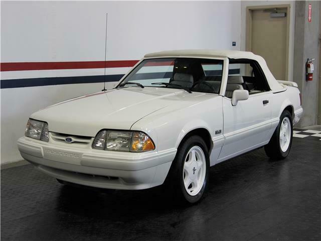 1993 ford mustang lx 5.0 - just 6,270 miles