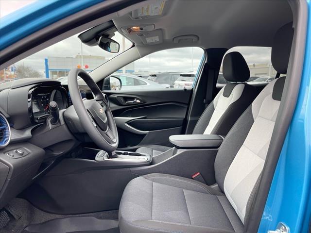 2025 chevrolet trax ls