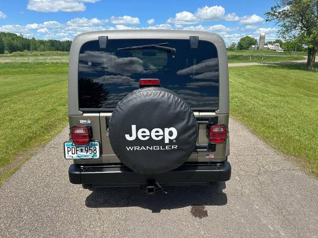 2004 jeep wrangler sport