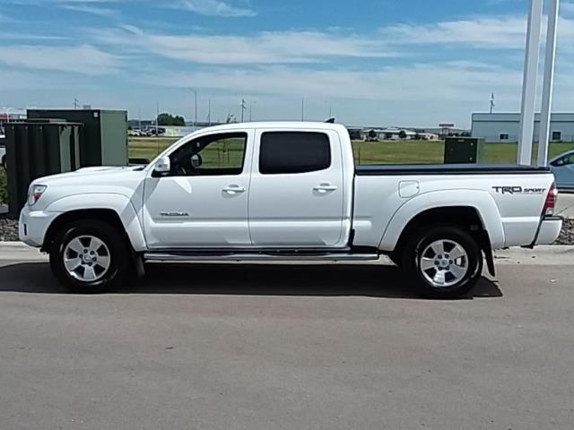 2015 toyota tacoma v6 4x4 v6 4dr double cab 6.1 ft sb 5a for sale in jolly acres, south dakota