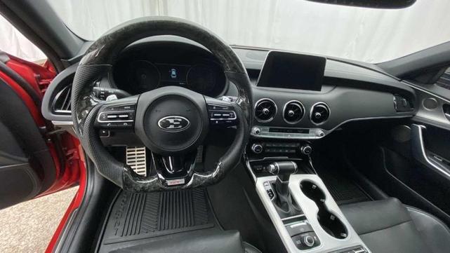 2020 kia stinger gt1