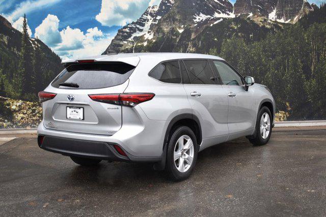2022 toyota highlander hybrid le