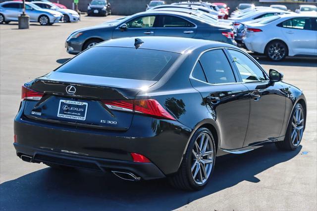 2018 lexus is 300 base