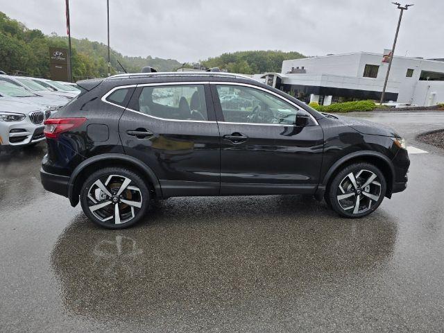 2022 nissan rogue sport sl