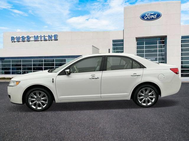 2011 lincoln mkz base