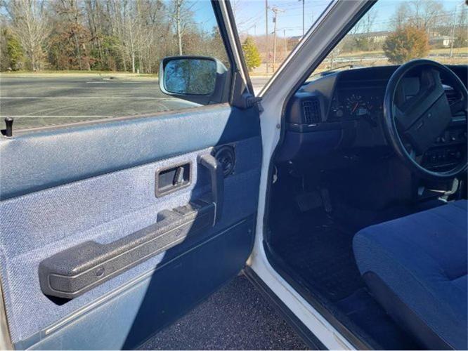 1989 volvo 240 in cadillac, michigan