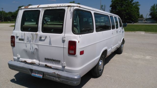 15 passenger. farm fresh. runs good