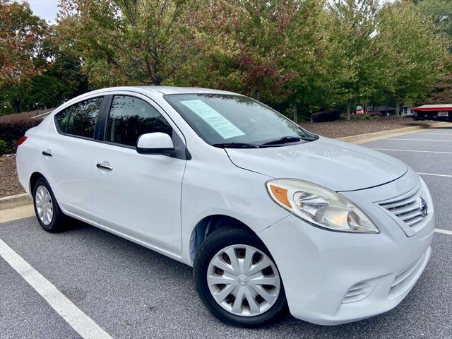 2012 nissan versa 1.6 s