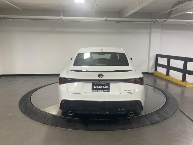 2022 lexus is 350 base