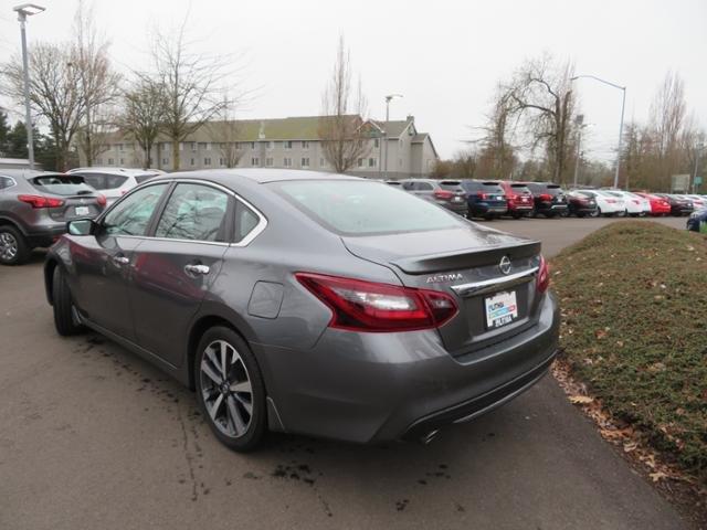 certified 2017 nissan altima 2.5 sr eugene, or 97401 for sale in college crest, oregon
