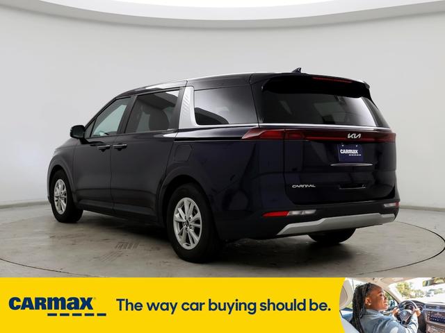 2023 kia carnival lx seat package