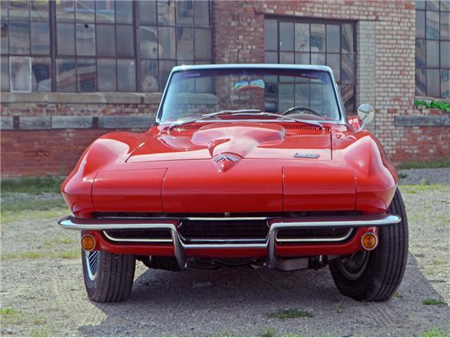 1966 chevrolet corvette roadster