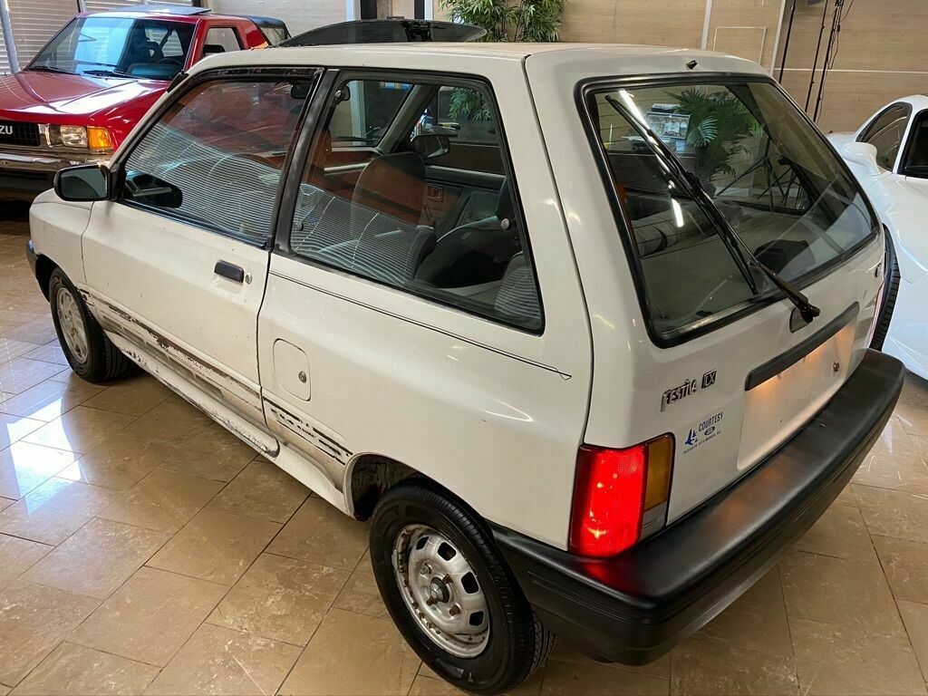 1989 ford festiva lx 2dr hatchback