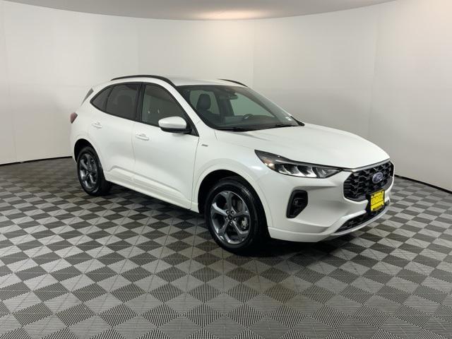 2024 ford escape st-line select