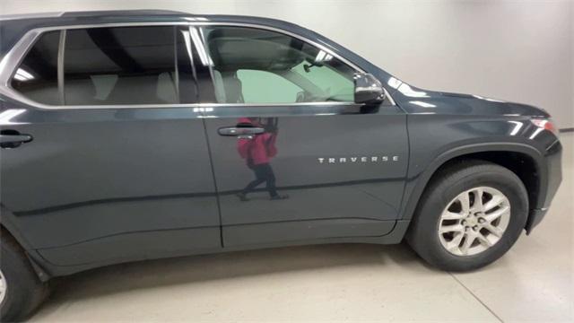 2018 chevrolet traverse lt cloth