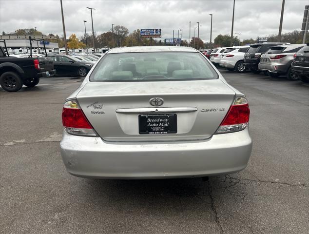 2005 toyota camry le