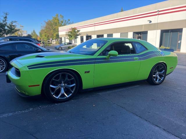 2015 dodge challenger r/t plus