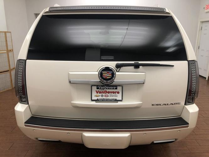 used 2014 cadillac escalade awd premium akron, oh 44312 for sale in akron, ohio