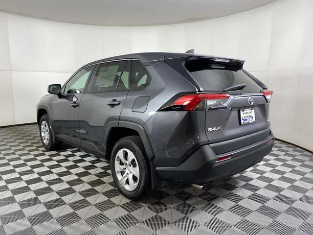 2023 toyota rav4 le
