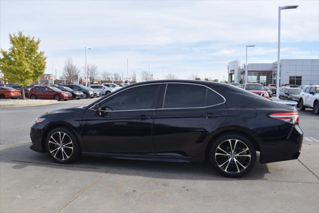 2018 toyota camry se