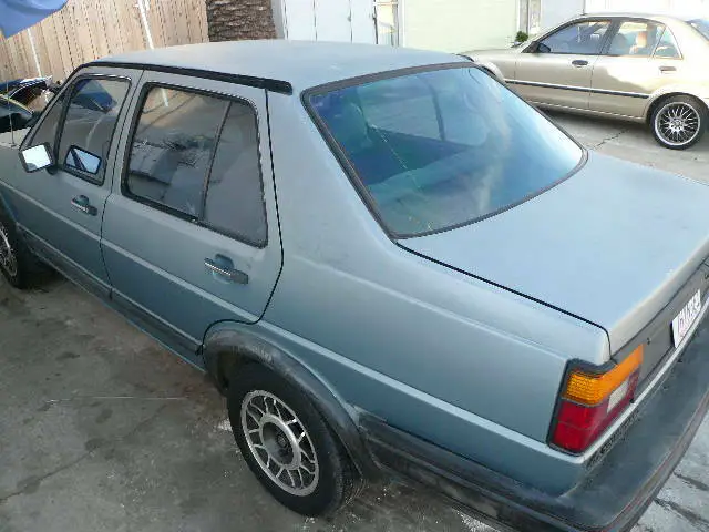 1985 vw jetta sedan diesel 1.6 litre runs good solid california car no reserve