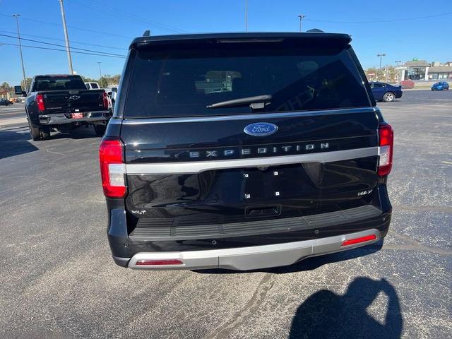 2023 ford expedition max xlt