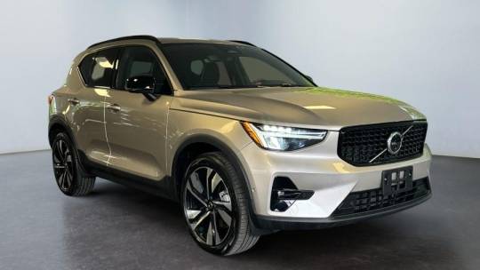 2023 Volvo XC40
