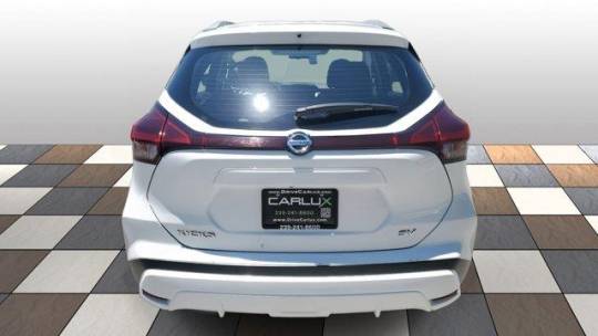 2021 nissan kicks sv