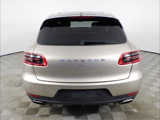 2017 porsche macan base