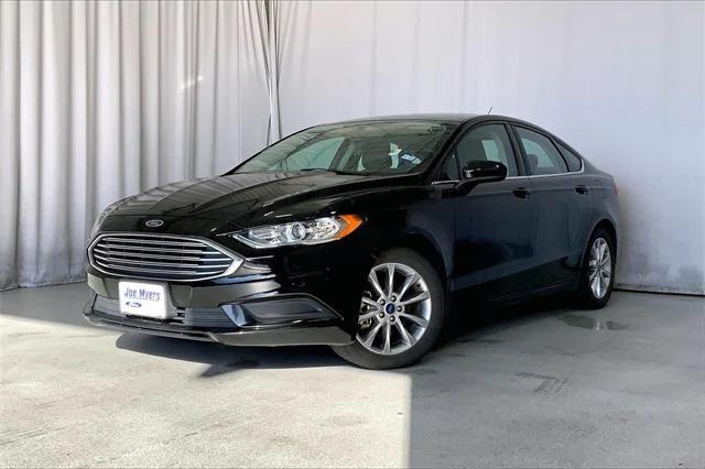 2017 ford fusion se