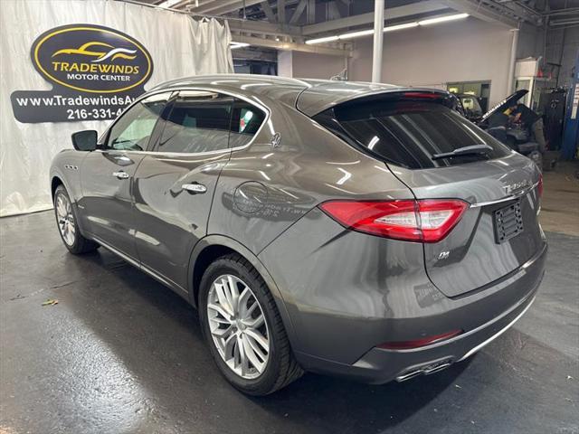 2019 maserati levante base
