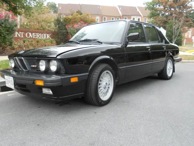 1988 bmw m5 base sedan 4-door 3.5l 92k super nice original everything works!