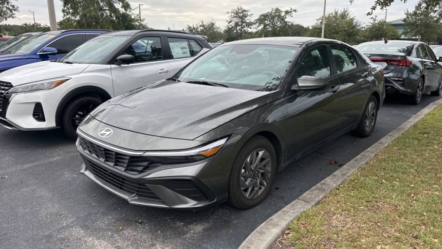2024 hyundai elantra hybrid blue