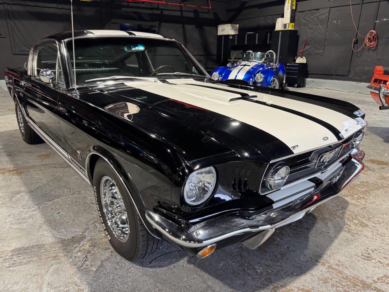 1965 ford mustang