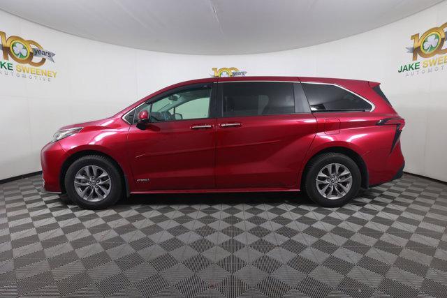 2021 toyota sienna xle 8 passenger
