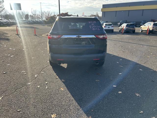 2018 chevrolet traverse ls