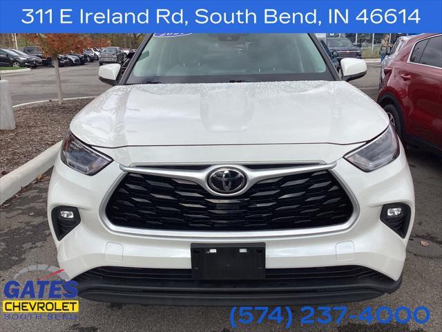 2021 toyota highlander le