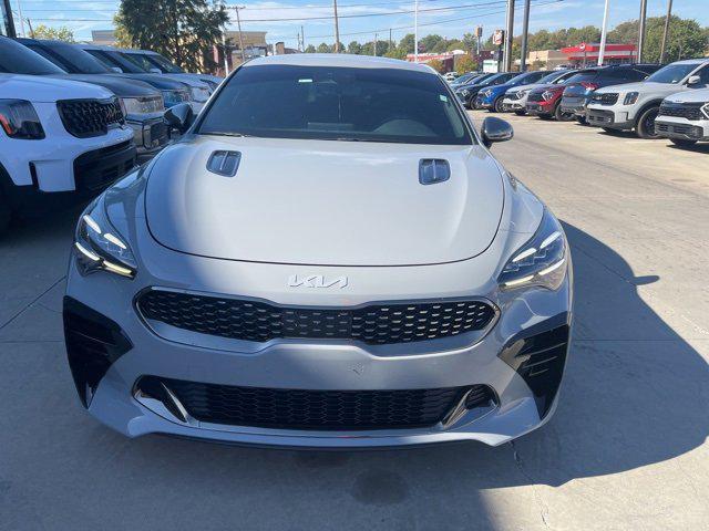 2022 kia stinger gt-line