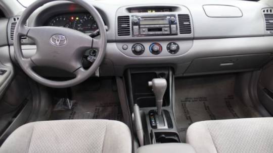 2004 Toyota Camry