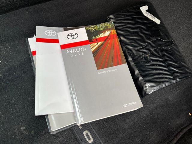 2018 toyota avalon xle