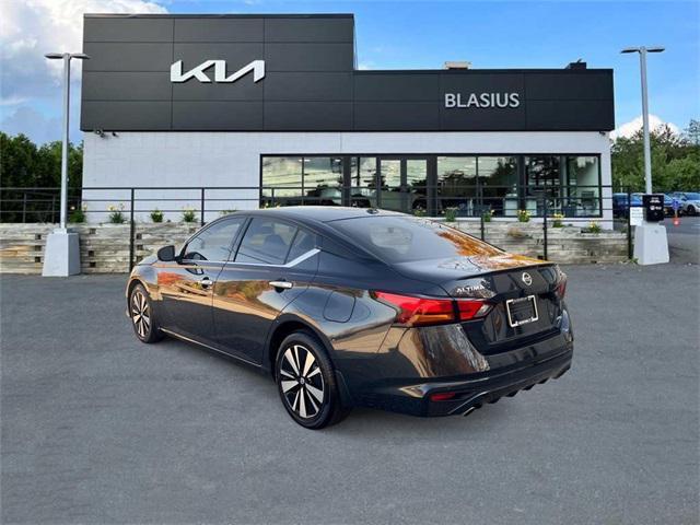 2019 nissan altima 2.5 sv
