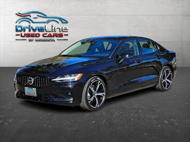 2024 volvo s60 b5 core dark theme
