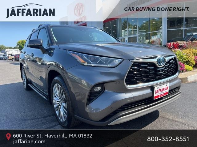 2022 toyota highlander hybrid platinum