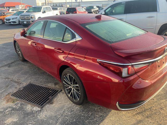 2022 lexus es 250 base
