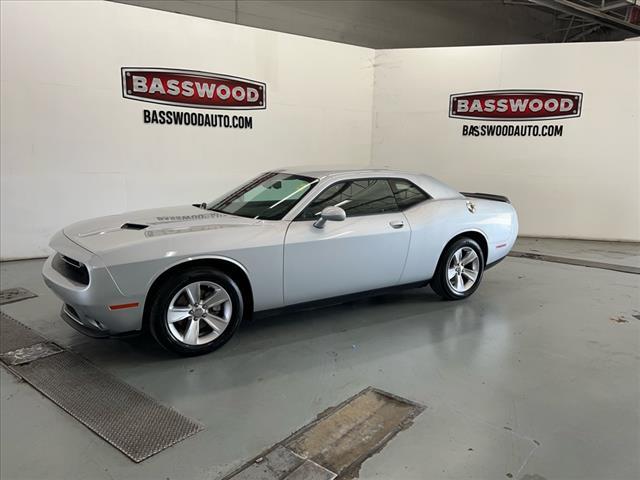 2023 dodge challenger sxt