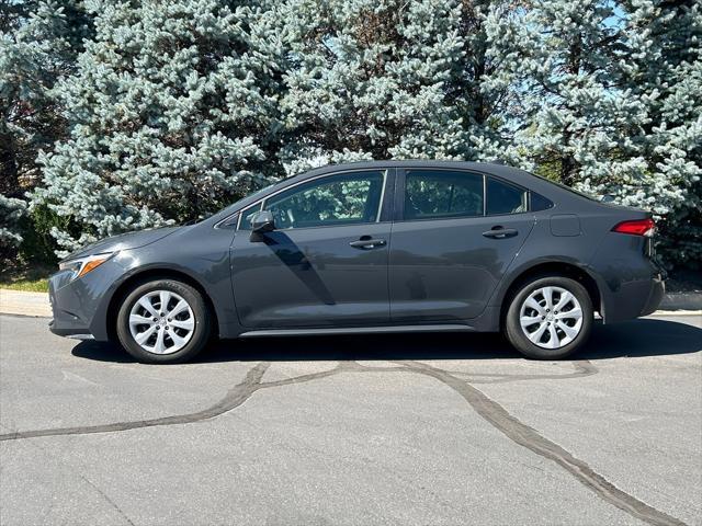 2024 toyota corolla hybrid le