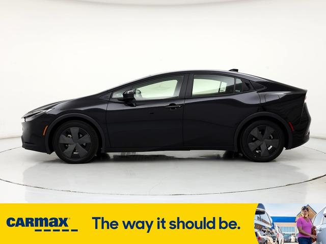 2023 toyota prius le