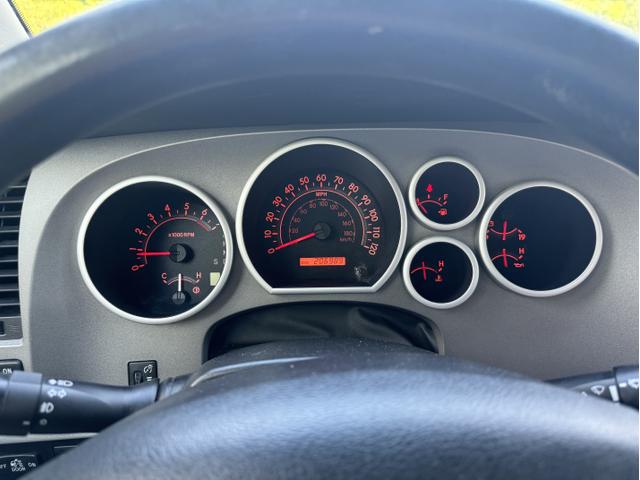 2011 toyota tundra grade