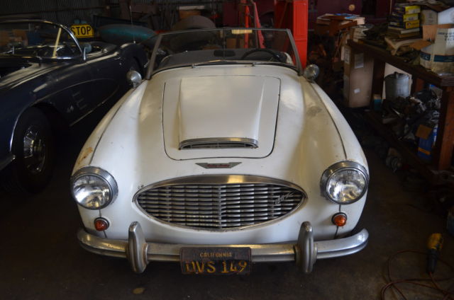 1959 austin healey 100-6 bn6 runs great w/ spare body parts. clean title