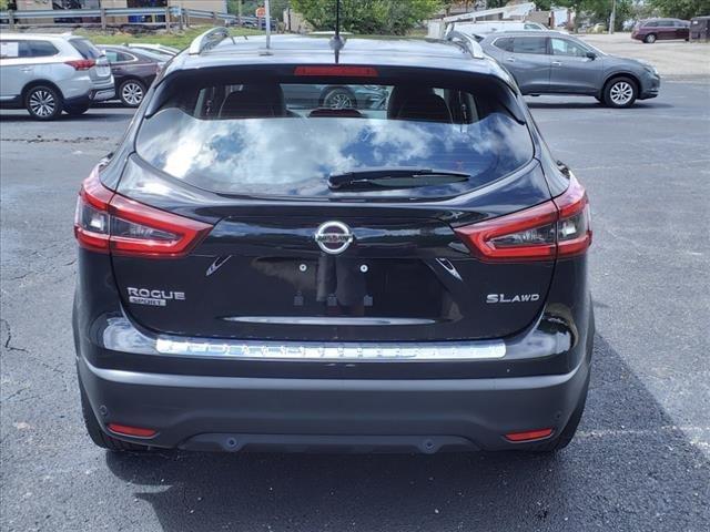 2022 nissan rogue sport sl
